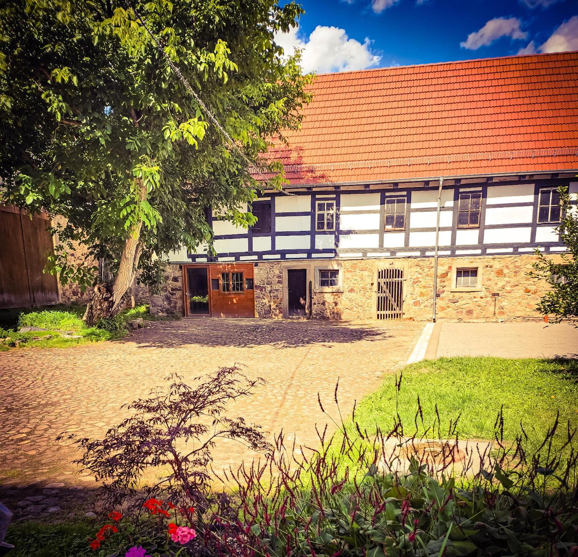 Schwalbenhof Hotel Lommatzsch Екстериор снимка